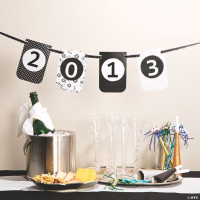 2013 Black & White Banner