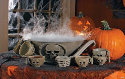 Skull Punch Bowl Set