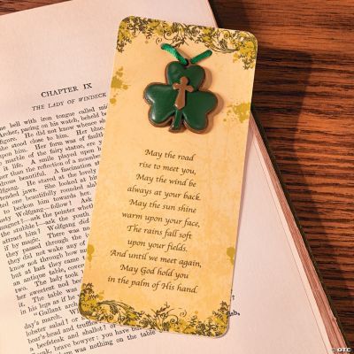 Faith Shamrock Ornaments on Card
