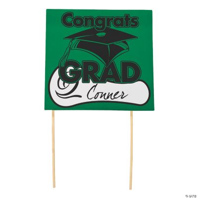 Green “Congrats Grad” Yard Signs
