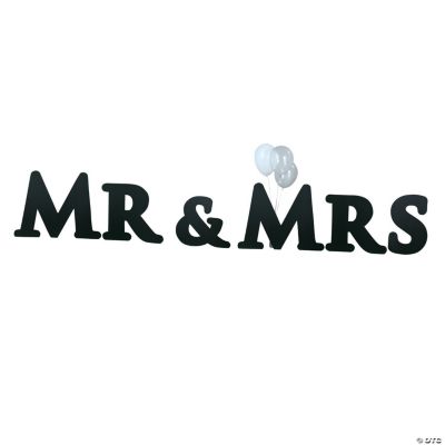 “Mr & Mrs” Yard Sign