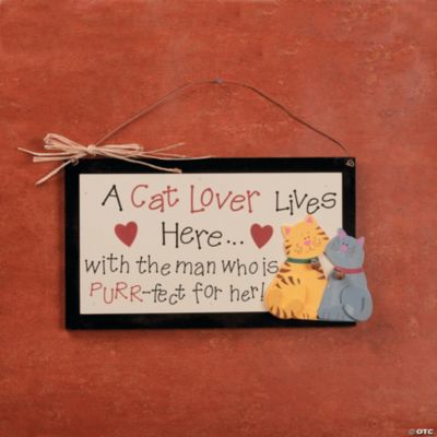 “Cat Lover Lives Here” Sign
