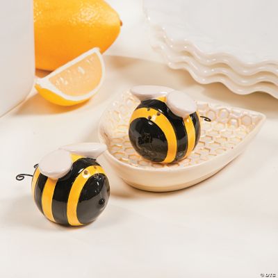 Bee Salt & Pepper Shakers