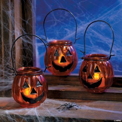 Jack-O’-Lanterns With Wire Handles