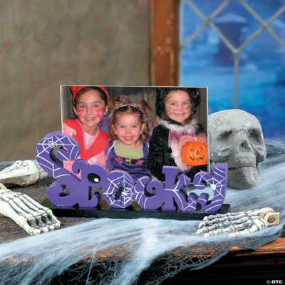 “Spooky” Frame