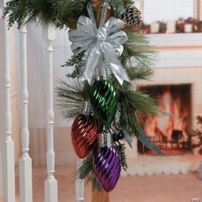 Christmas Light Bulb Door Hanger