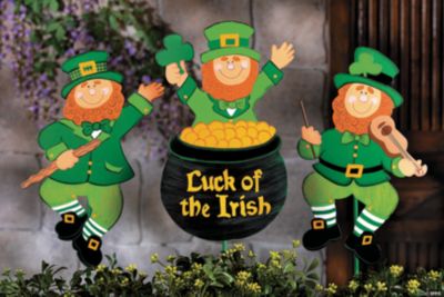 Leprechaun Yard Stakes