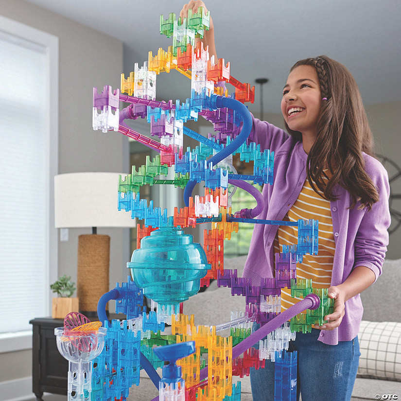 Q-BA-MAZE 2.0 Colossal Set with FREE Light-Up Cube Pack Image