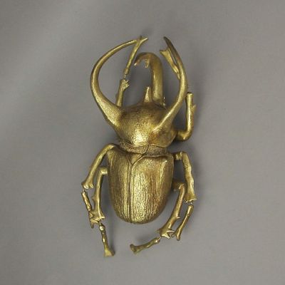 Contrast Resin Gold Rhino Beetle Painted Sculpture Wall Art Home Decor Hanging Statue Image 1