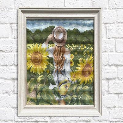 Crafting Spark (Wizardi) - Girl in Sunflower Field CS2625 7.9 x 7.9 inches Crafting Spark Diamond Painting Kit Image 1