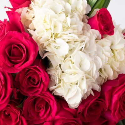 Fresh Valentine's Flowers Heart Shaped Bouquet Image 2