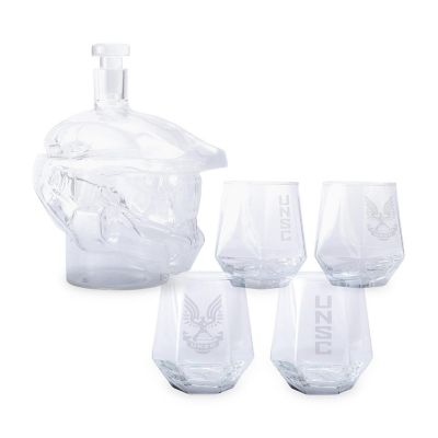 Halo Infinite Master Chief Helmet 6-Piece Whiskey Decanter Set with Glasses Image 1