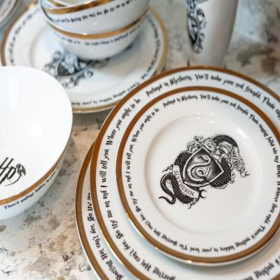 Harry Potter Hogwarts House Logos 16-Piece Ceramic Dinnerware Set Image 2