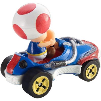 Hot Wheels GBG30 Mario Kart 1:64 Die-Cast Toad with Sneeker Vehicle Image 2