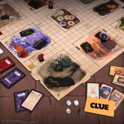 Labyrinth Clue Board Game Image 1