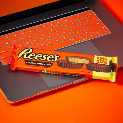 REESE'S Milk Chocolate Peanut Butter King Size Cups Candy, Bulk, 2.8 oz (Case of 24) Image 2