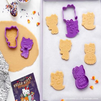 Sanrio Hello Kitty Halloween 50-Piece Cookie Stamp and Frosting Set Image 3