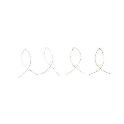 Small Fishtail Hammered Earring Image 1