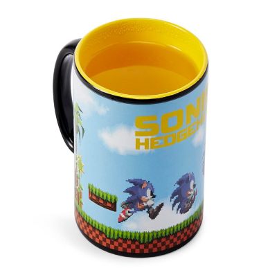 Sonic the Hedgehog Heat Changing 16-Bit Ceramic Coffee Mug  Holds 16 Ounces Image 3