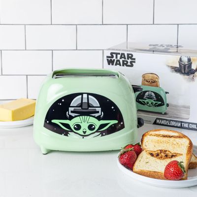 Uncanny Brands Star Wars The Mandalorian Grogu 2-Slice Toaster- Toasts Baby Yoda onto Your Toast Image 2