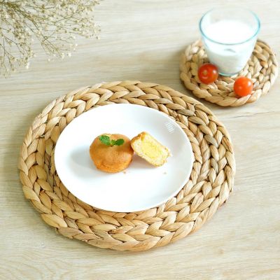 Wickerwise Set of 4 Decorative Round 11.5"" Natural Woven Handmade Water Hyacinth Placemats Image 2