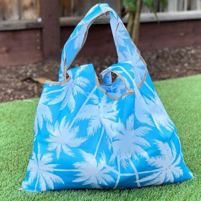 Wrapables Foldable Tote Nylon Reusable Grocery Bag (Set of 2), Palm Trees in Blue Image 3