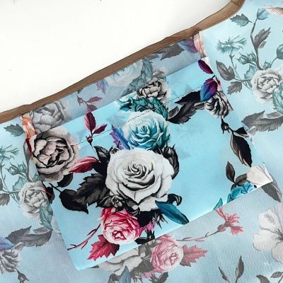 Wrapables Large Foldable Tote Nylon Reusable Grocery Bags, Roses on Blue Image 3