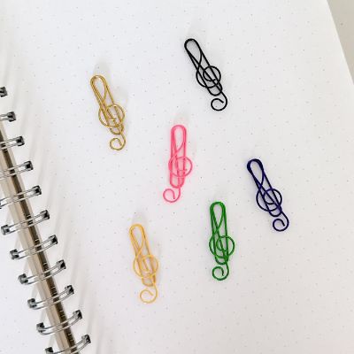 Wrapables Paper Clips (Set of 50), Treble Clef Image 3
