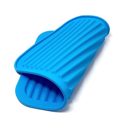 Wrapables Silicone Trivet, Multi-use Durable Flexible Non-Slip Insulated Silicone Mat (Set of 2), Blue Image 2