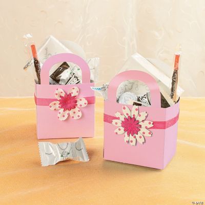 Basket Favor with Ribbon and Flower
