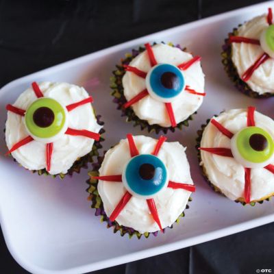 Eyeball Cupcake