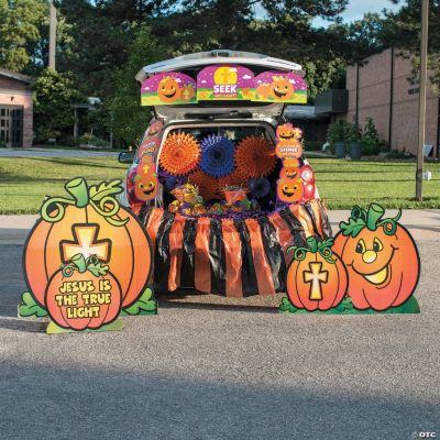 Christian Pumpkin Trunk-or-Treat Grand Decorating Kit