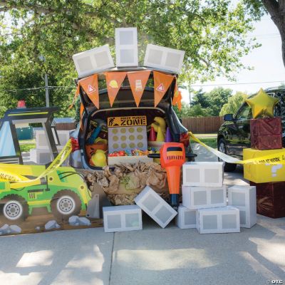 Construction Trunk-or-Treat Decorating Kit | Oriental Trading