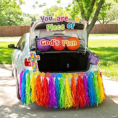 Deluxe Piece of God’s Plan TrunkorTreat Decorating Kit 61 Pc.