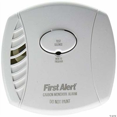 First Alert FAT103973 Plugin Carbon Monoxide Alarm with Battery Backup
