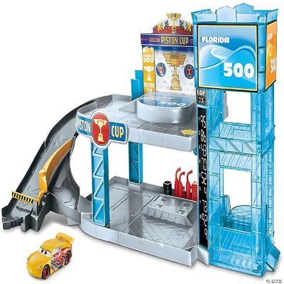 Disney Pixar CARS Stunt and Splash Red Playset w/ Color Change