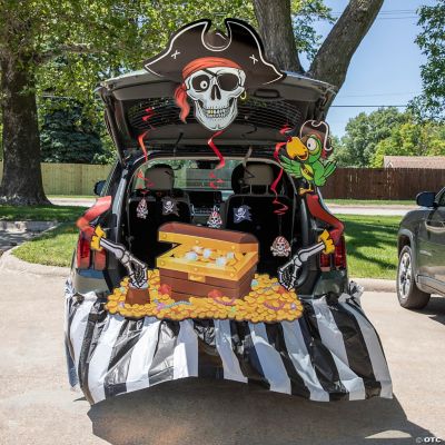Deluxe Spooky Pirate TrunkorTreat Decorating Kit 18 Pc.