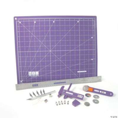 We R Memory Keepers 26 Pc Ultimate Cutting Tool Kit Discontinued