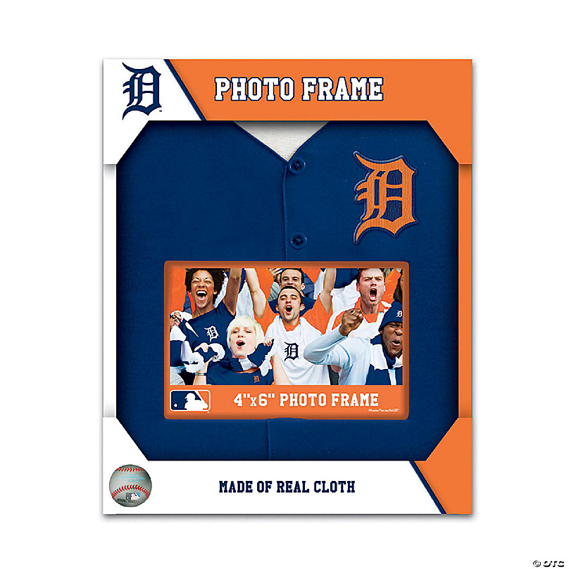 https://s7.orientaltrading.com/is/image/OrientalTrading/FXBanner_808/masterpieces-detroit-tigers-frame~14276682.jpg