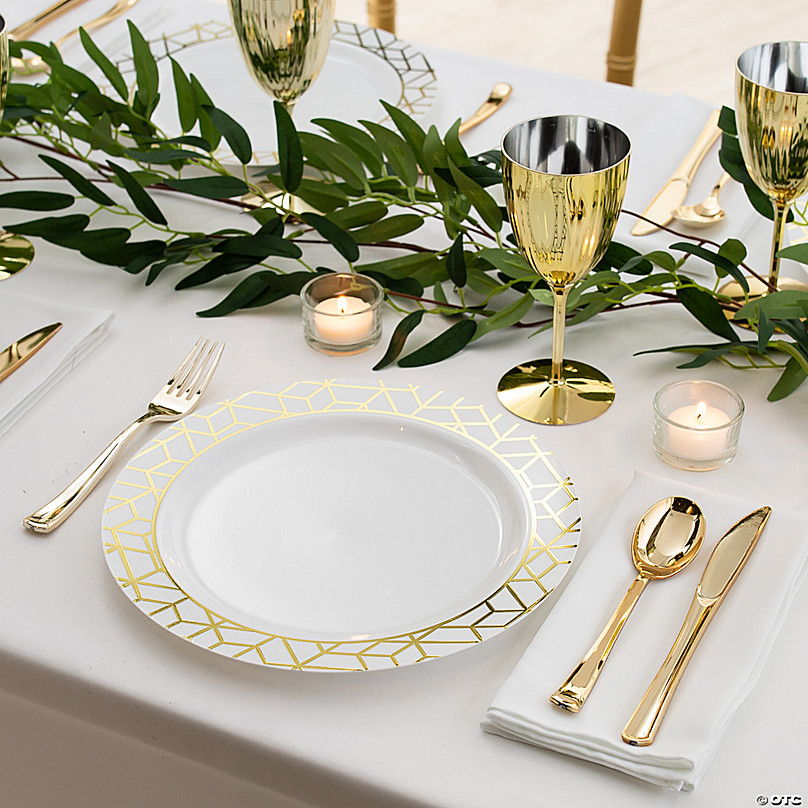 Premium Clear Plastic Dessert Plates with Gold Trim - 25 Ct.