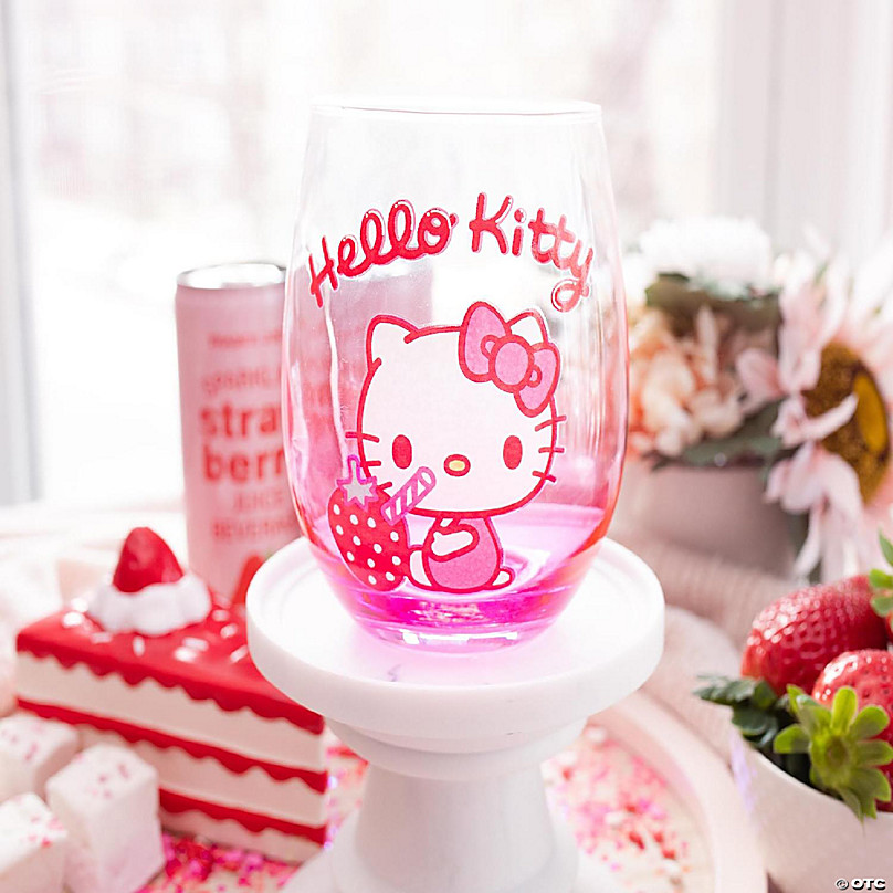 Hello Kitty Bows and Hearts Carnival Cup with Lid and Straw Holds 20 Ounces