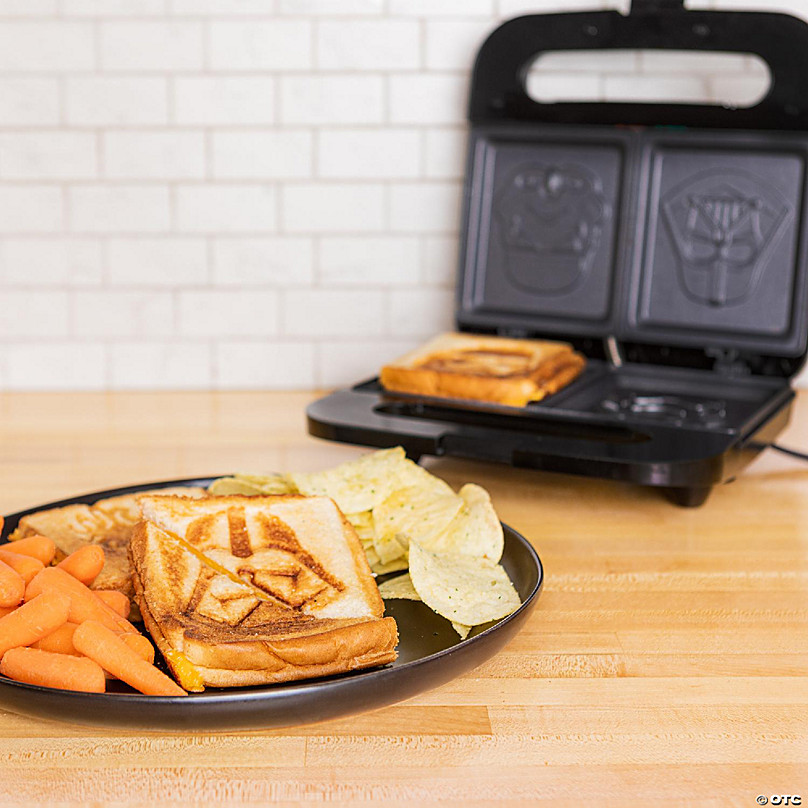 Uncanny Brands Star Wars Darth Vader and Stormtrooper Grilled Cheese Maker- Panini  Press and Compact Indoor Grill- Opens 180 Degrees for Burgers, Steaks,  Bacon