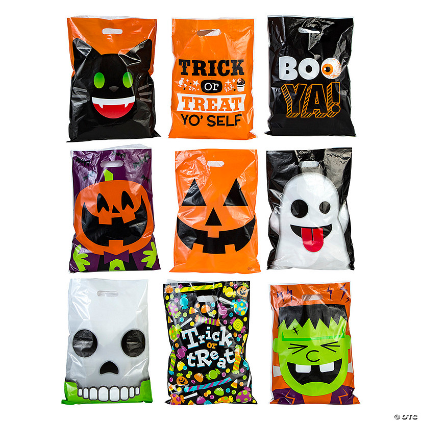 12 1/2" x 17" Bulk 250 Pc. Halloween Trick-or-Treat Plastic Goody Bag Assortment Image