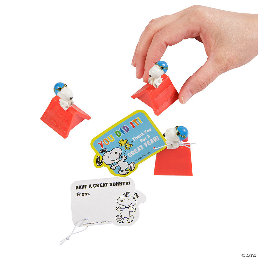 12 Pc. 2 1/4" Peanuts<sup>&#174;</sup> Last Day of School Pullback Toys with Card for 12 Image