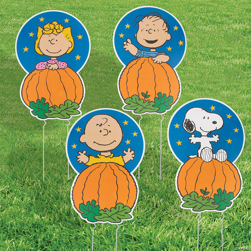 16" x 24" Peanuts<sup>&#174;</sup> Halloween Plastic Yard Signs - 4 Pc. Image