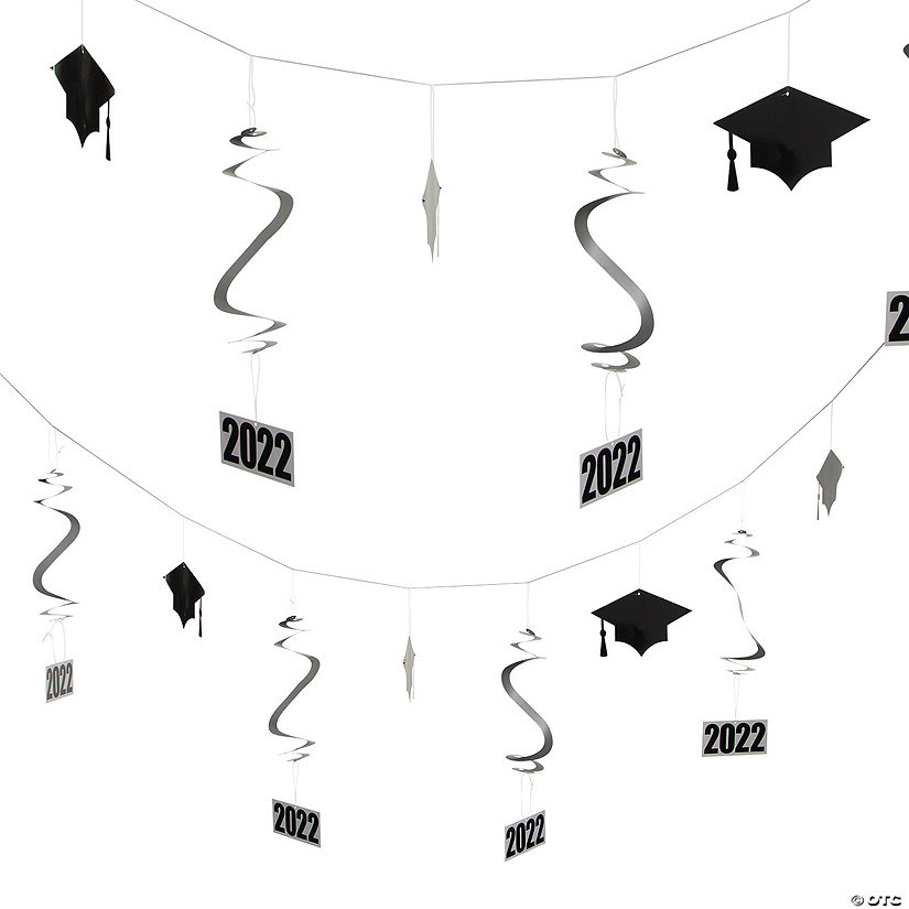 2022 Graduation Mortarboard Hanging Garland Image