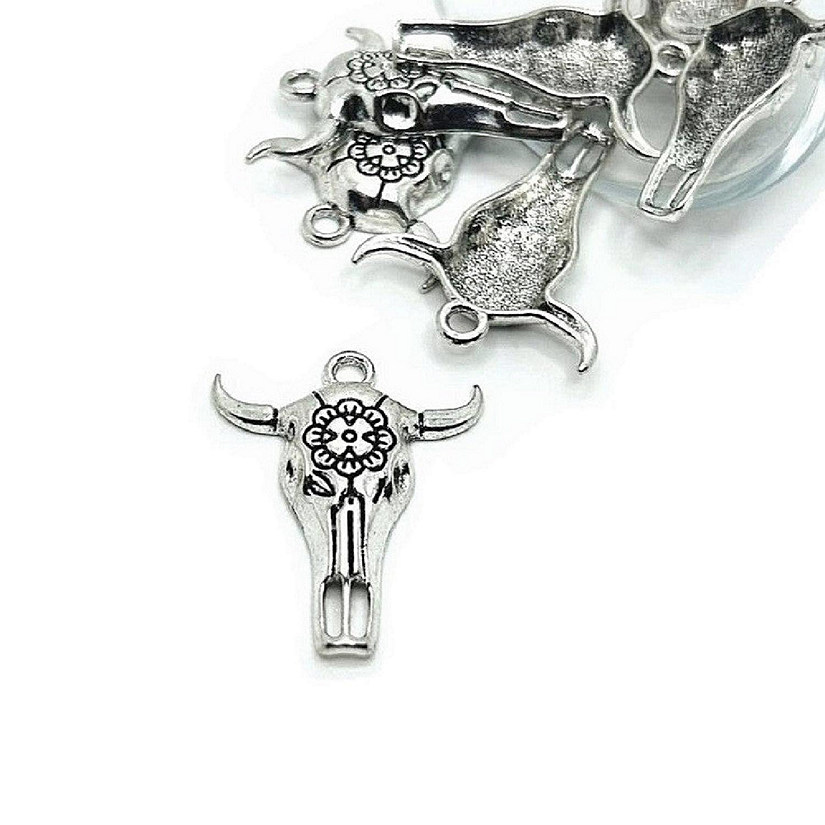 50 Pcs Silver Cattle Steer Skull Charms Image