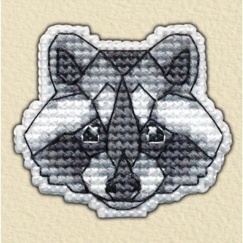 Badge-racoon 1094 Plastic Canvas Oven Counted Cross Stitch Kit Image
