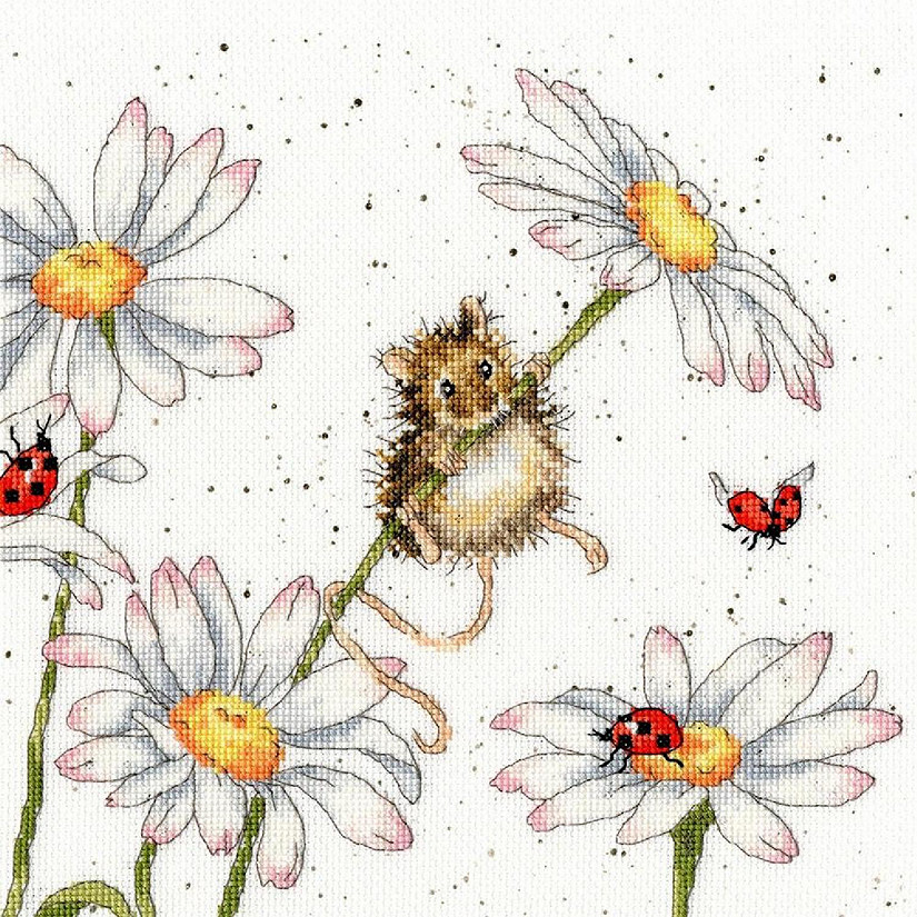 Daisy Mouse XHD80 Bothy Threads Counted Cross Stitch Kit Image