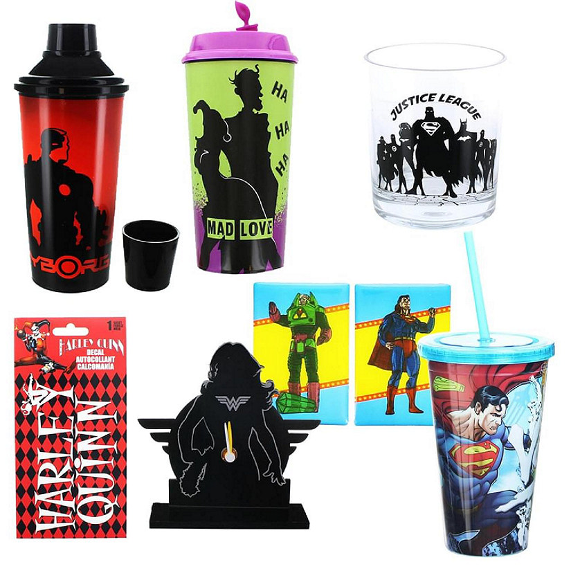 DC Comics 8 Piece Gift Set with Tumbler, Travel Cup, Carnival Cup and More Image